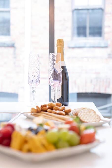 City Superhost: Luxury Deansgate Townhouse Manchester Kültér fotó